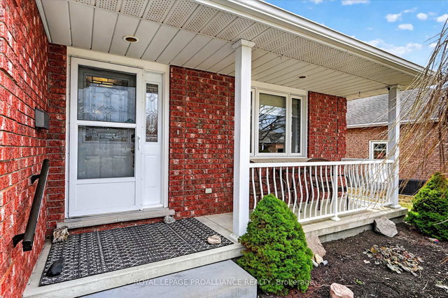 1426 Glenforest Crescent