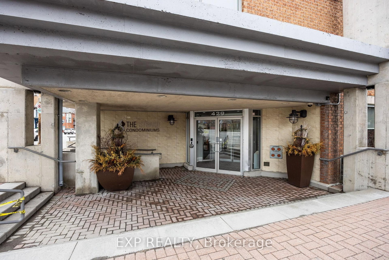 429 Somerset Street W, Unit 803 - Photo 2