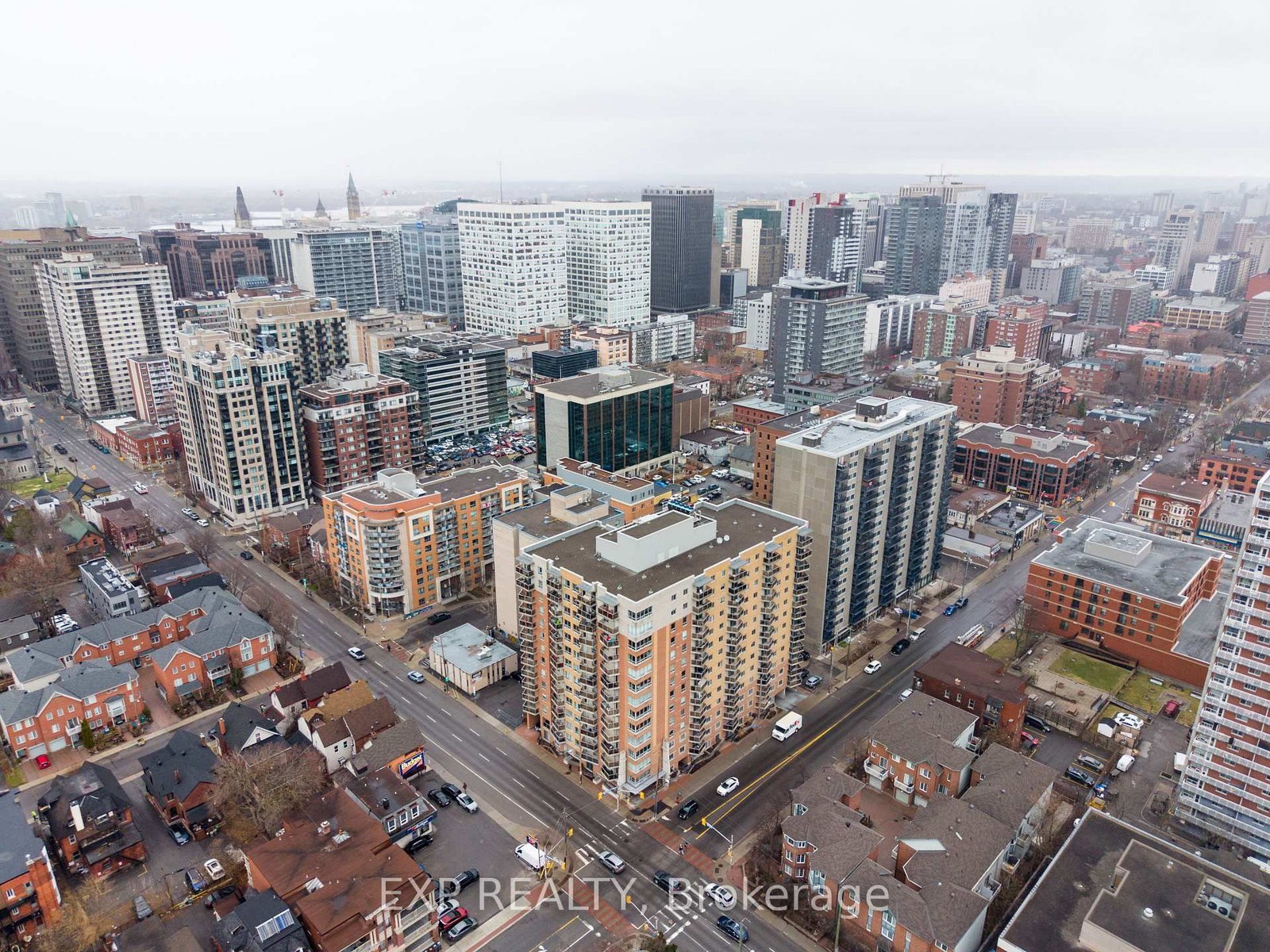 429 Somerset Street W, Unit 803 - Photo 24