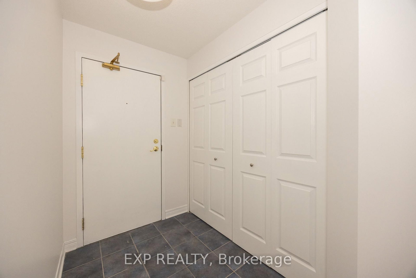 429 Somerset Street W, Unit 803 - Photo 7