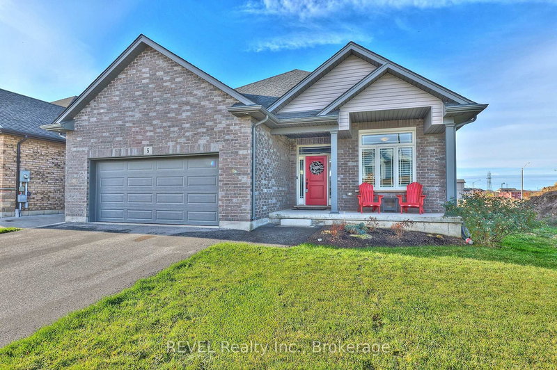 home for sale on 5 Cinnamon Street