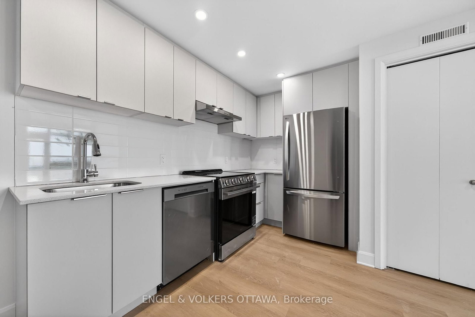 1360 Carling Avenue, Unit 1803 - Photo 4