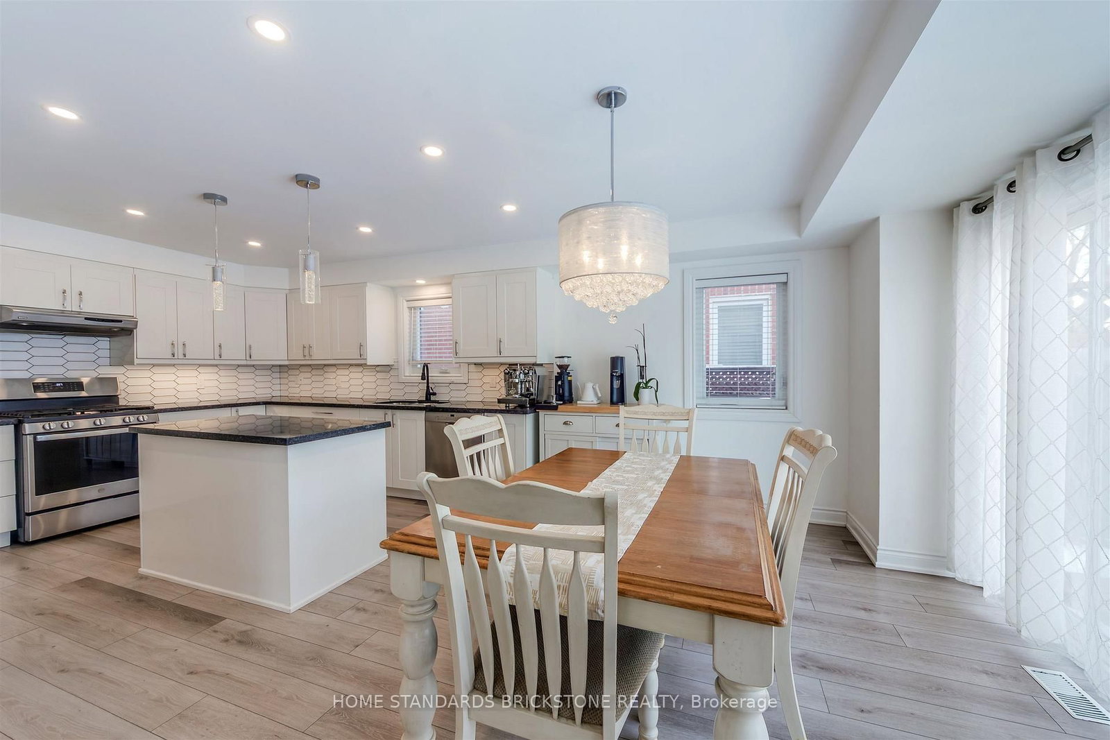 28 Brookhurst Crescent - Photo 14