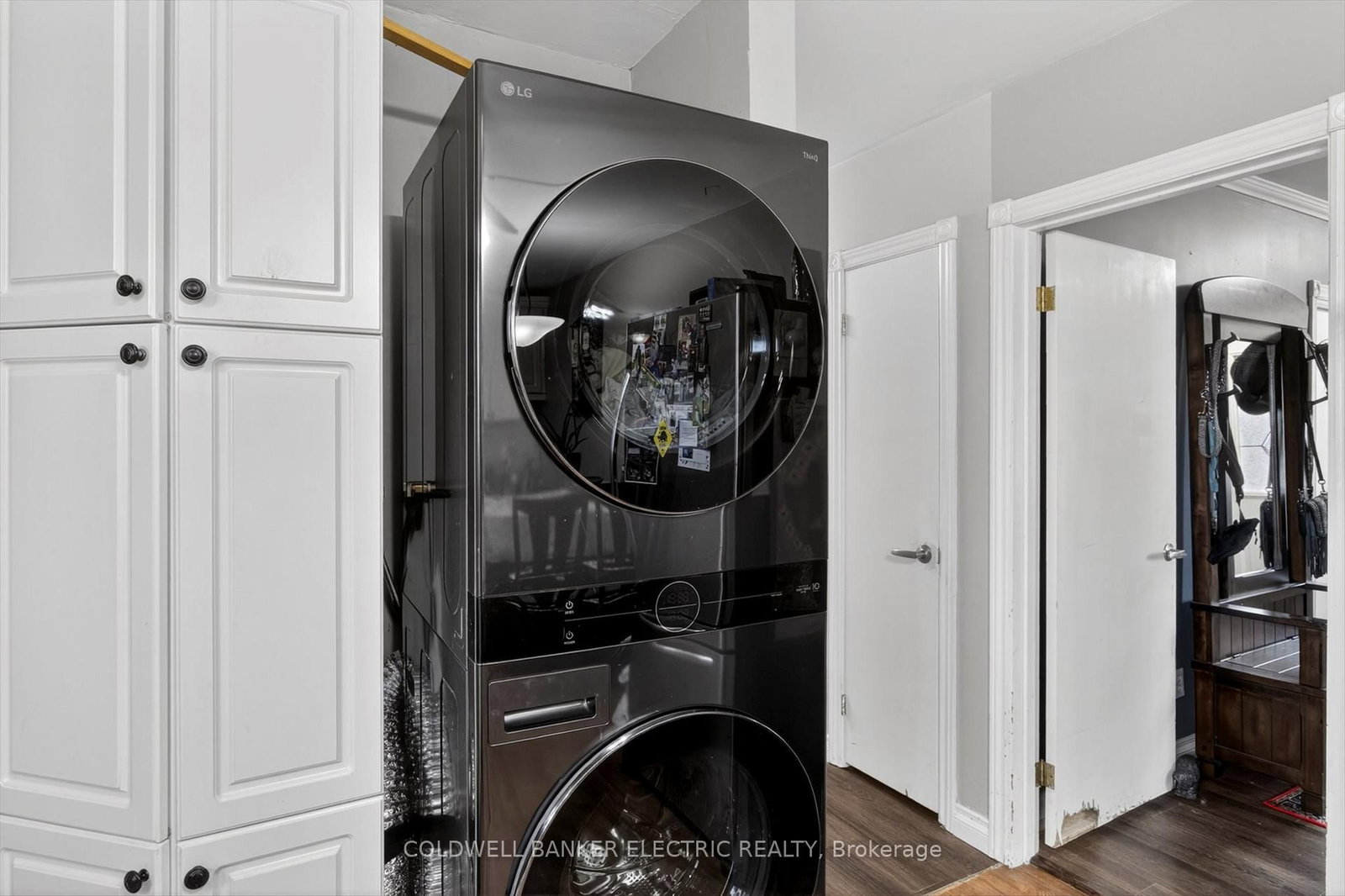 Detached House for sale at 250 Collison Crescent, Peterborough, Ontario, K9J 1A8 - Ashburnham Ward 4 - MLS: X13001214