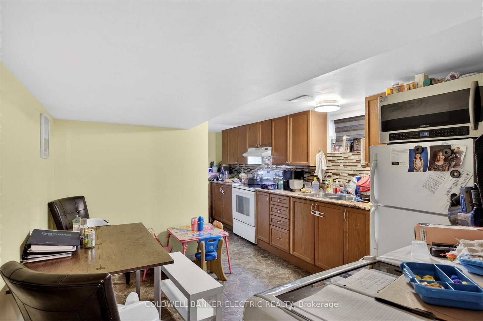 Detached House for sale at 250 Collison Crescent, Peterborough, Ontario, K9J 1A8 - Ashburnham Ward 4 - MLS: X13001214