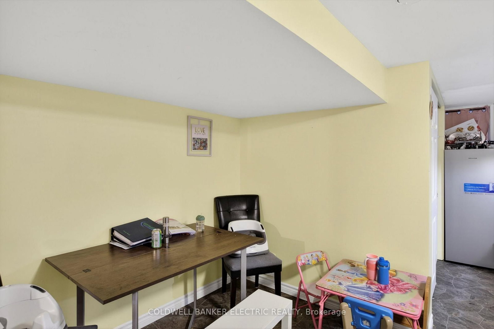 Detached House for sale at 250 Collison Crescent, Peterborough, Ontario, K9J 1A8 - Ashburnham Ward 4 - MLS: X13001214