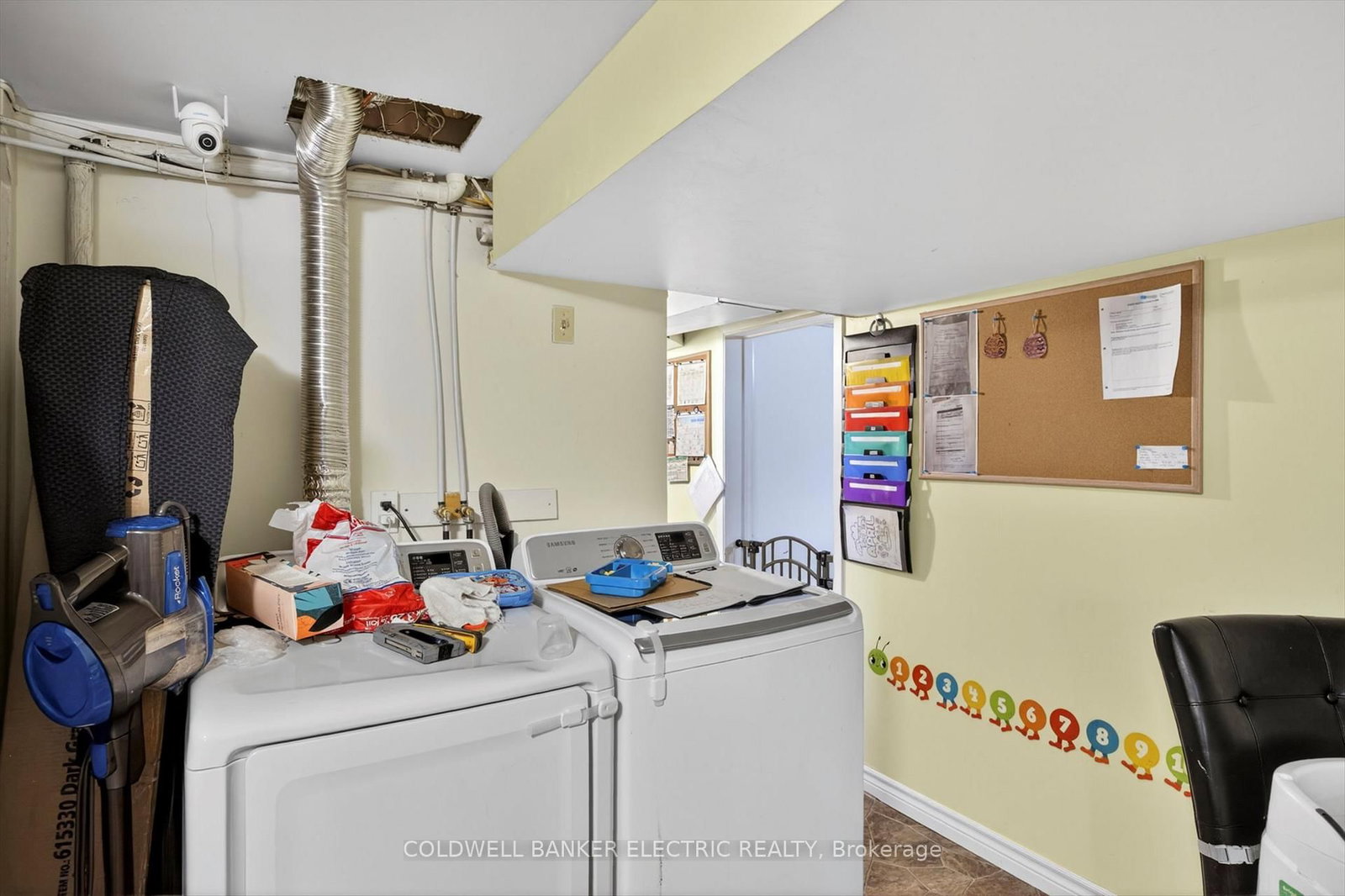 Detached House for sale at 250 Collison Crescent, Peterborough, Ontario, K9J 1A8 - Ashburnham Ward 4 - MLS: X13001214