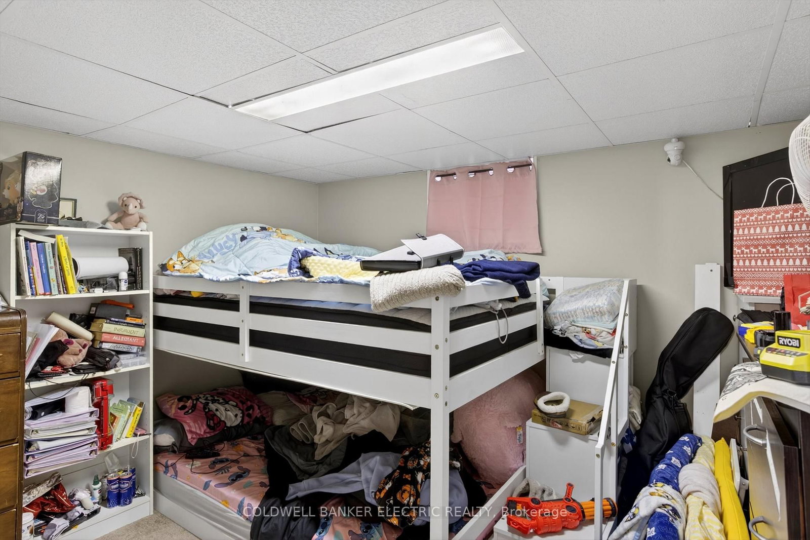 Detached House for sale at 250 Collison Crescent, Peterborough, Ontario, K9J 1A8 - Ashburnham Ward 4 - MLS: X13001214