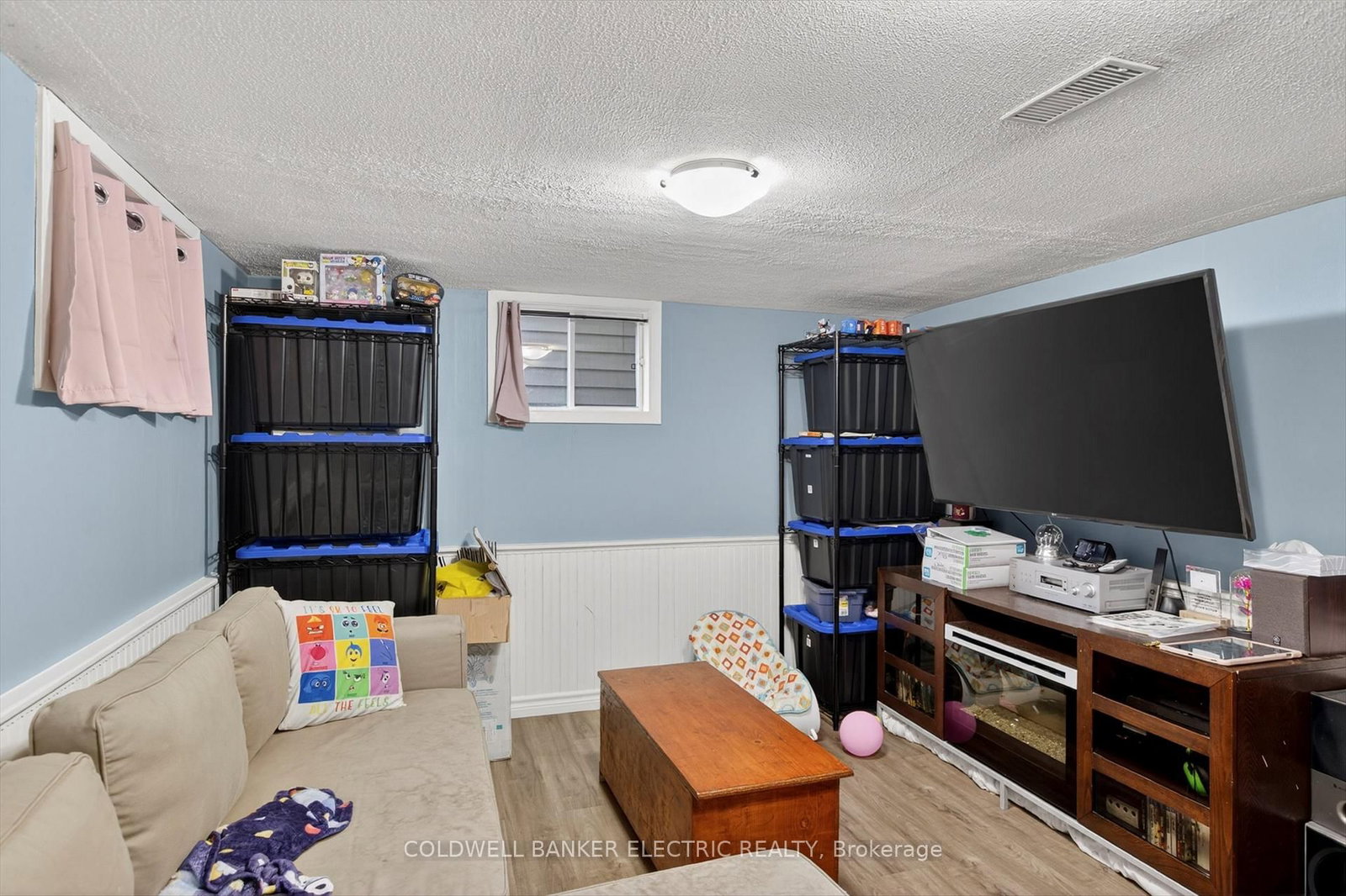 Detached House for sale at 250 Collison Crescent, Peterborough, Ontario, K9J 1A8 - Ashburnham Ward 4 - MLS: X13001214