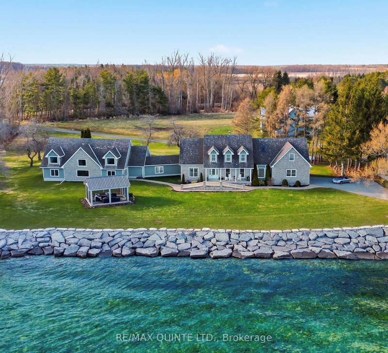 4698 County Road 8, Prince Edward County, Ontario