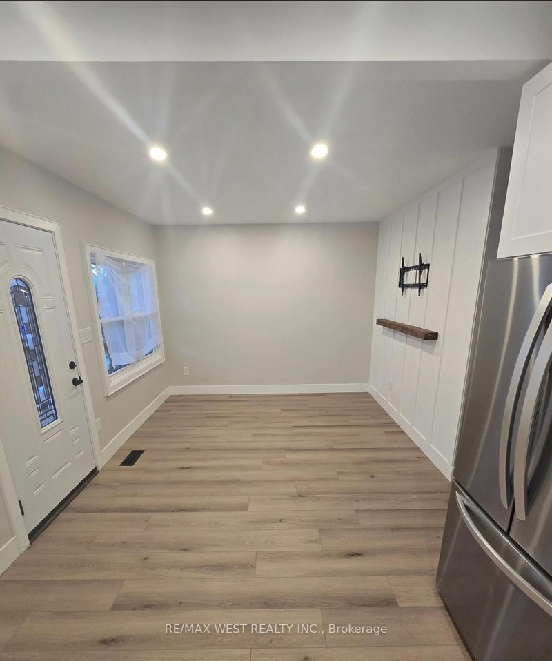 413 Paling Ave, Hamilton, L8H 5K3 | Image 2