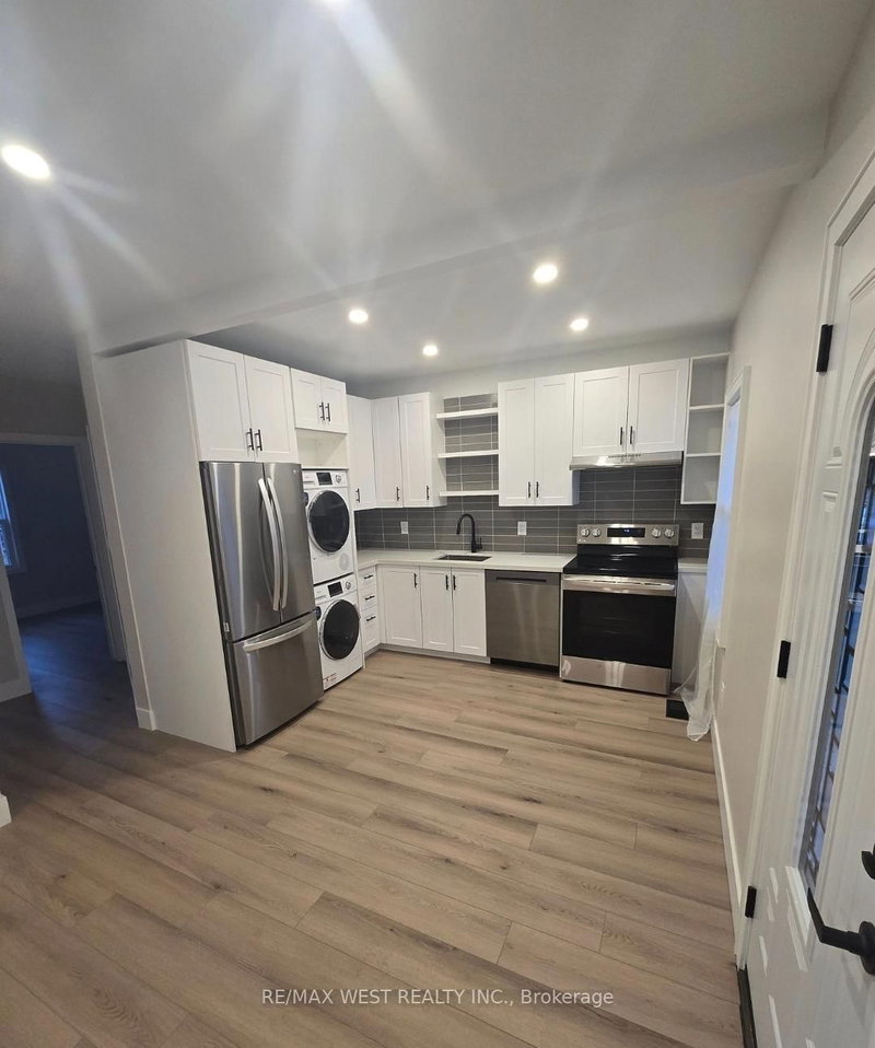 413 Paling Ave, Hamilton, L8H 5K3 | Image 3