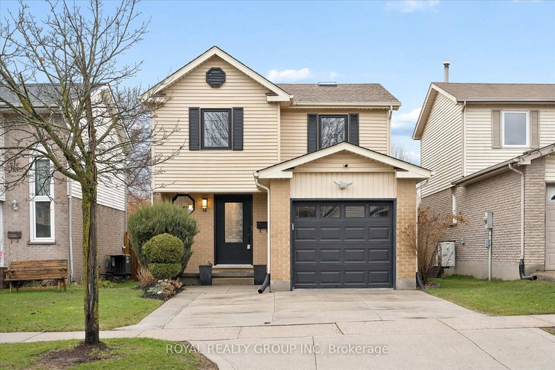 home for sale on 14 Wycliffe Place