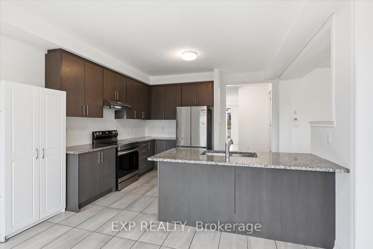 448 Trevor Street - Photo 11