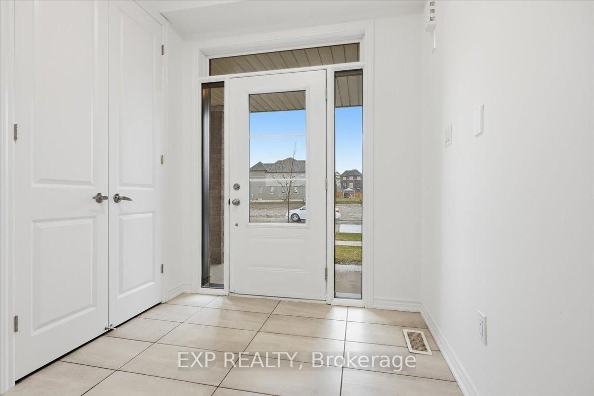 448 Trevor Street - Photo 4