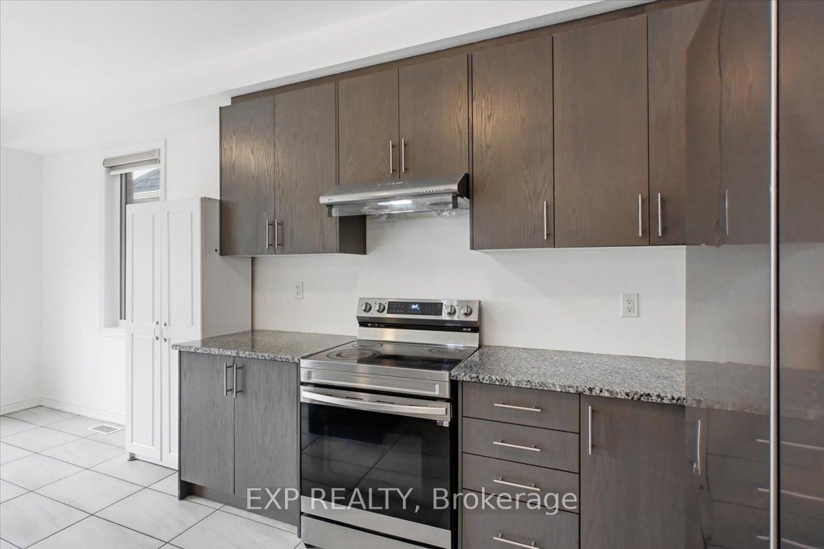 448 Trevor Street - Photo 8