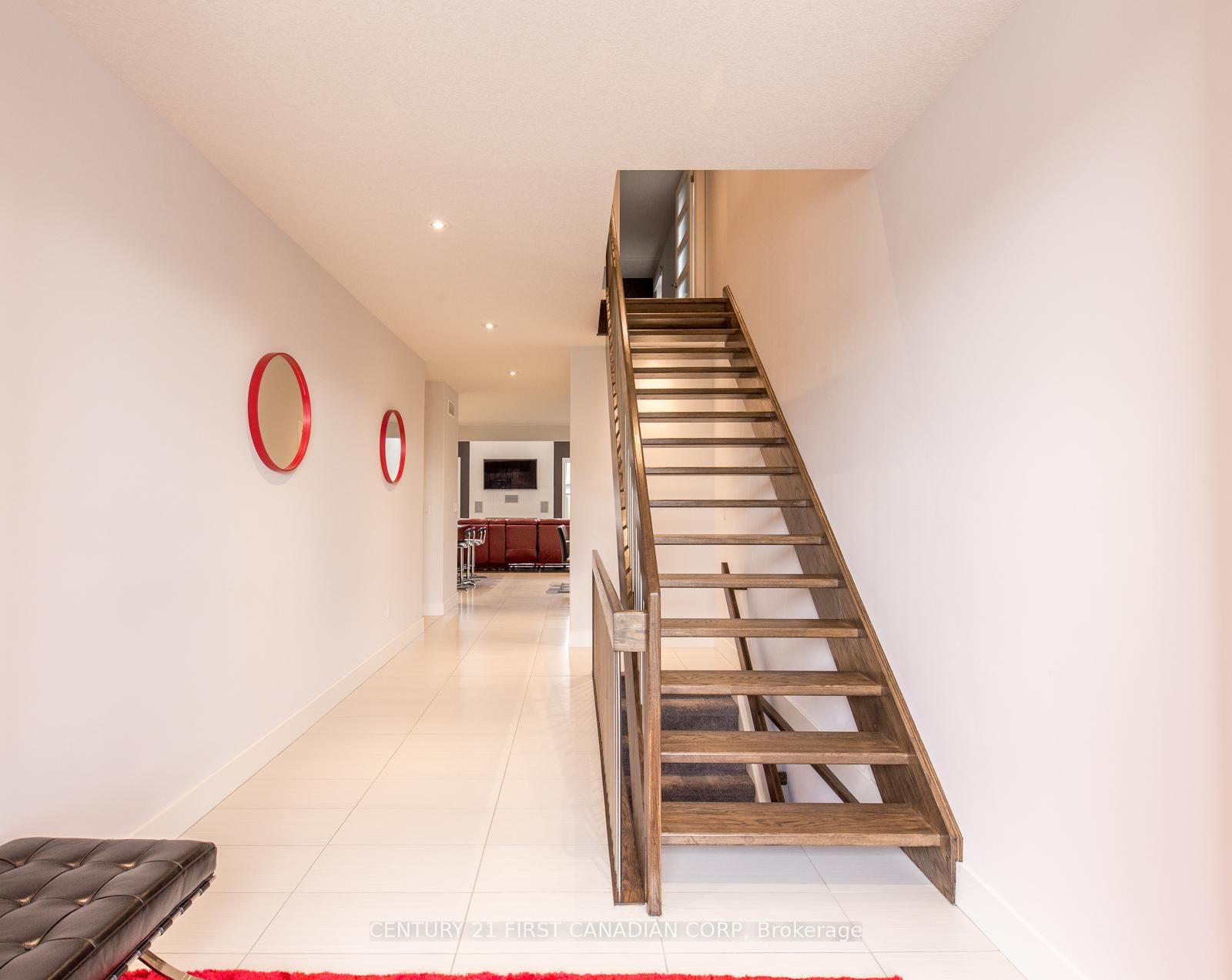 962 Moy Crescent - Photo 3