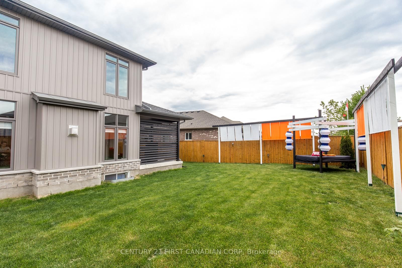 962 Moy Crescent - Photo 33