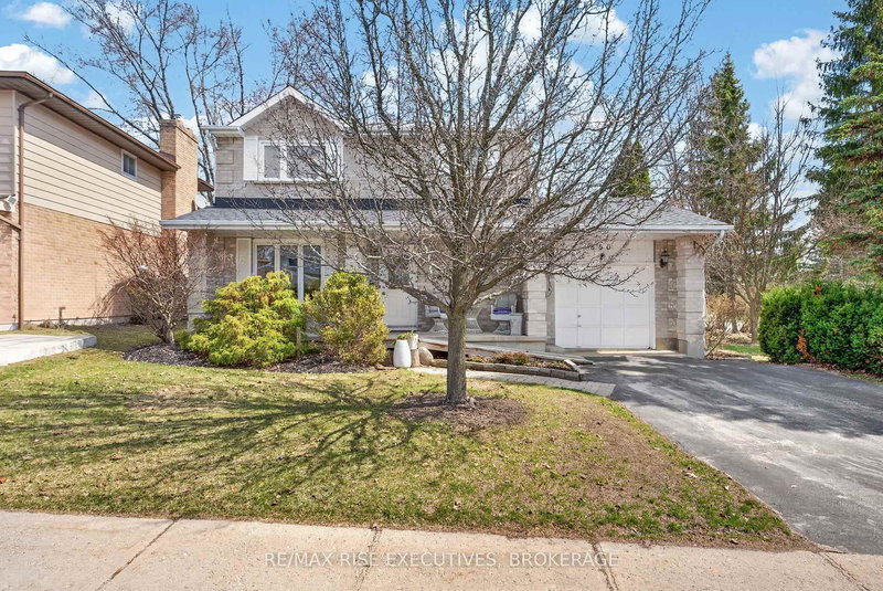 880 Lancaster Dr, Kingston, K7P 1R6 | Image 2