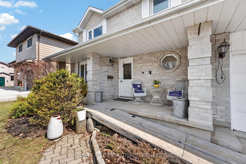 880 Lancaster Dr, Kingston, K7P 1R6 | Image 3