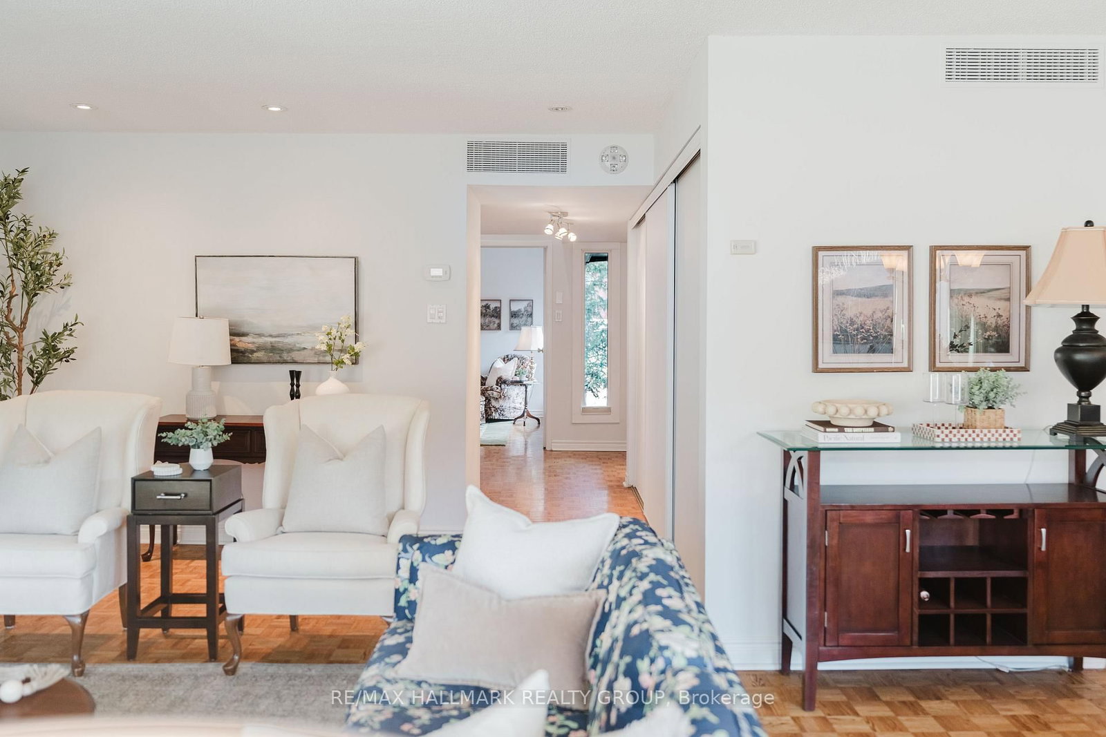 300 Queen Elizabeth Drive, Unit TH2 - Photo 16