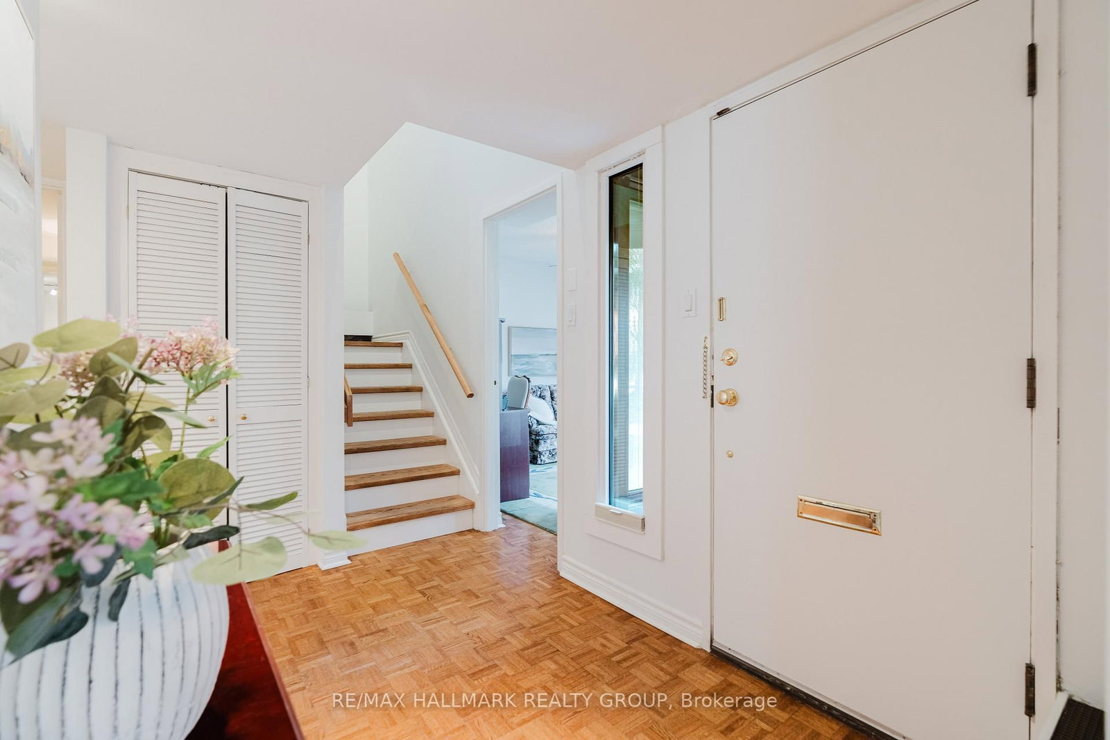 300 Queen Elizabeth Drive, Unit TH2 - Photo 17