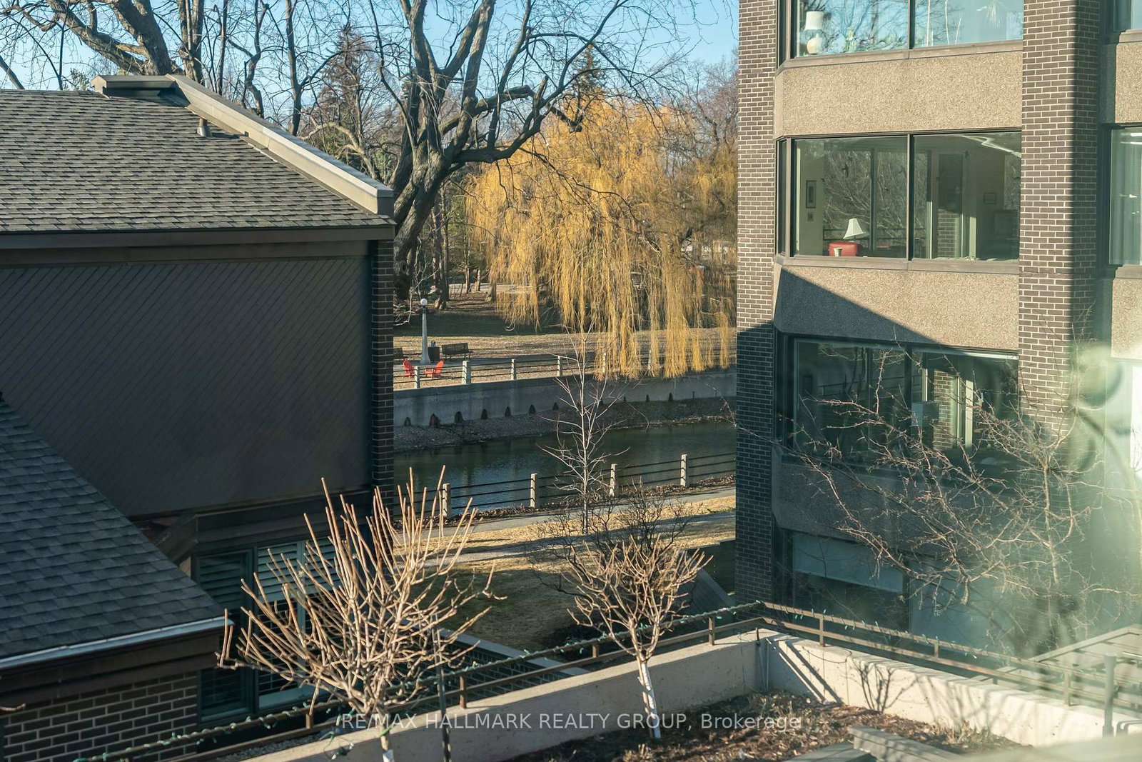 300 Queen Elizabeth Drive, Unit TH2 - Photo 22