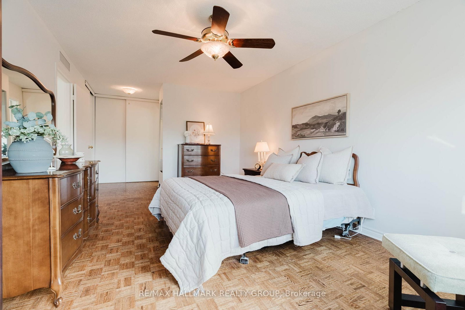 300 Queen Elizabeth Drive, Unit TH2 - Photo 25