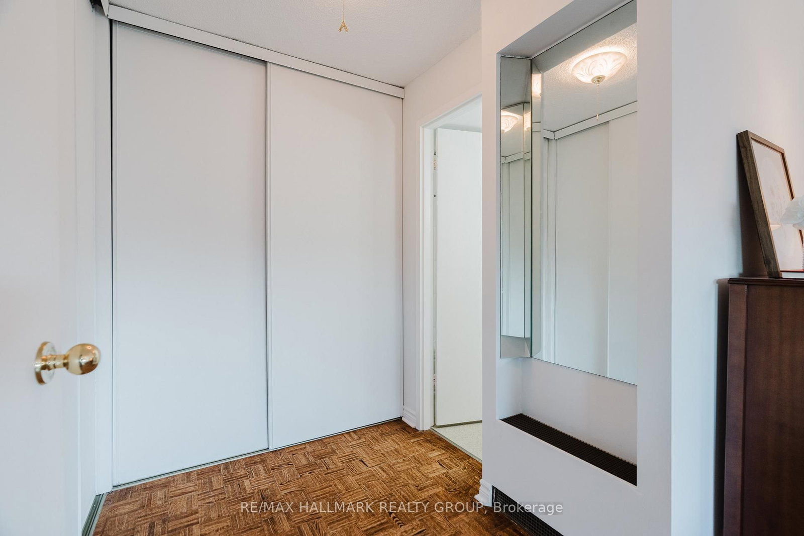 300 Queen Elizabeth Drive, Unit TH2 - Photo 29