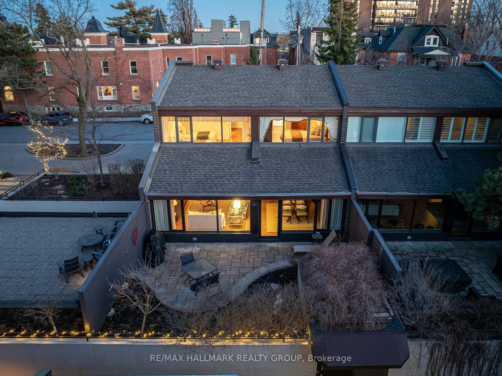 300 Queen Elizabeth Drive, Unit TH2 - Photo 35