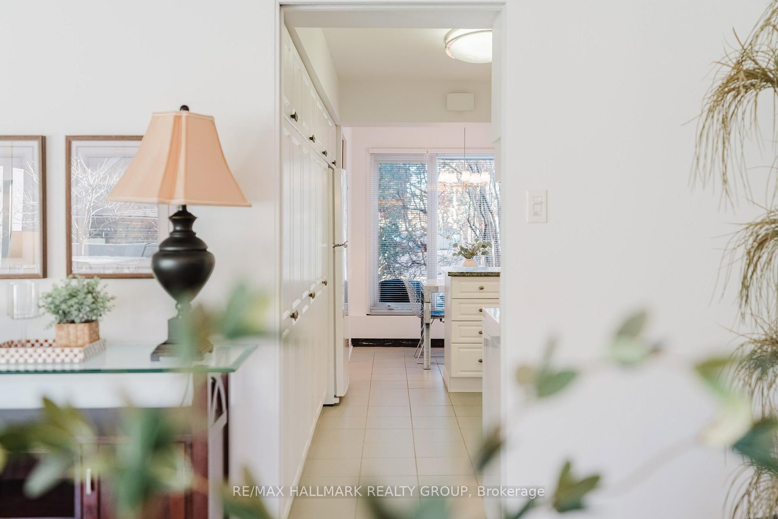 300 Queen Elizabeth Drive, Unit TH2 - Photo 4