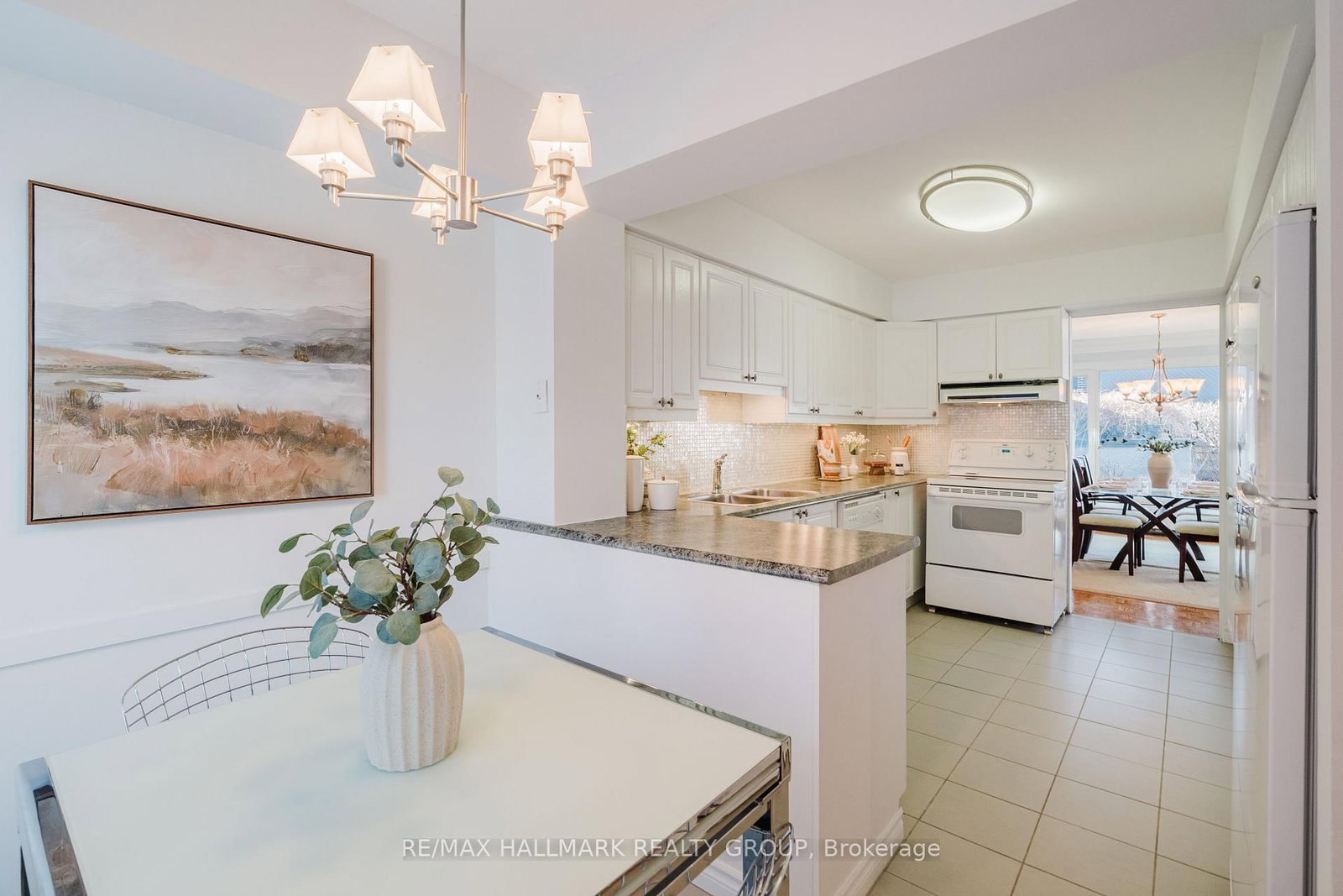 300 Queen Elizabeth Drive, Unit TH2 - Photo 5