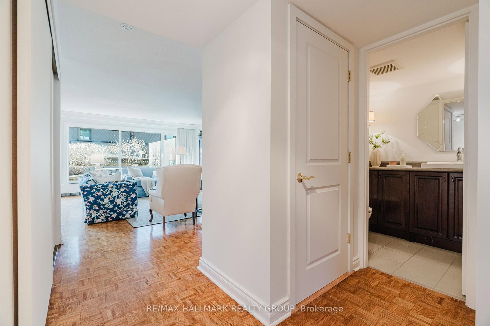 300 Queen Elizabeth Drive, Unit TH2 - Photo 9