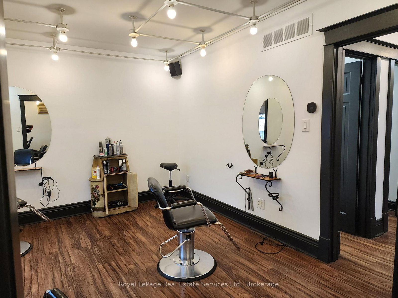 992 King Street W - Photo 8