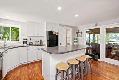 27 Joyce Lane • The Archipelago, ON photo 9