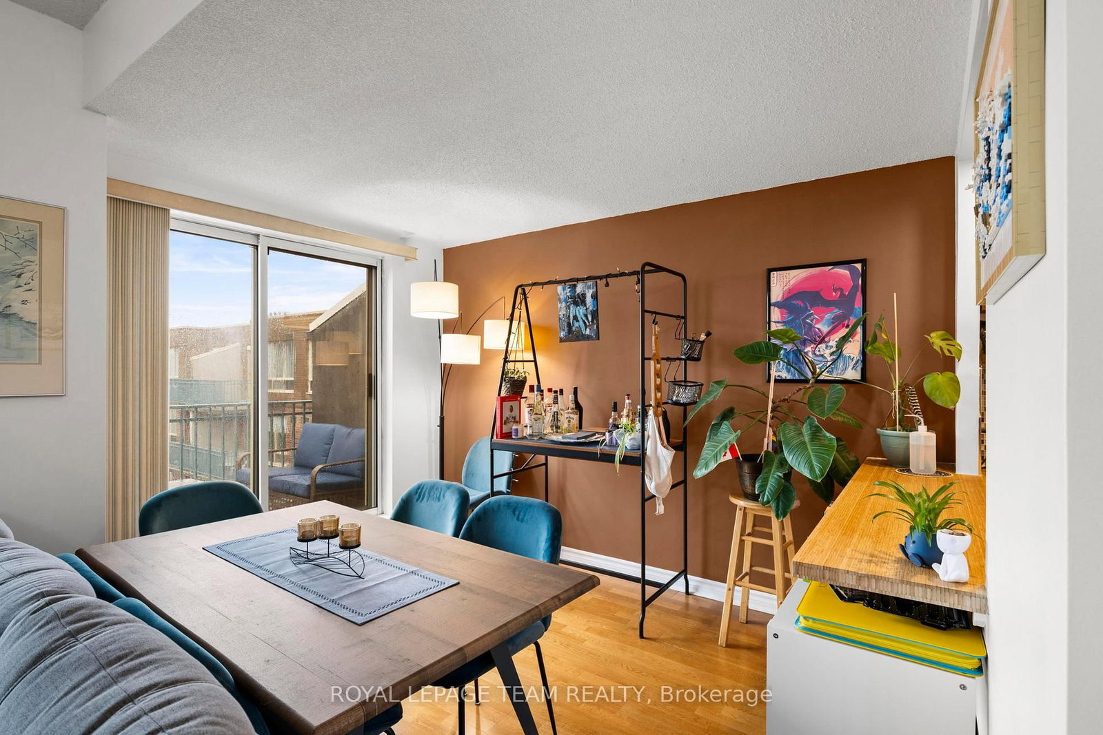 45 Holland Avenue, Unit 902 - Photo 15