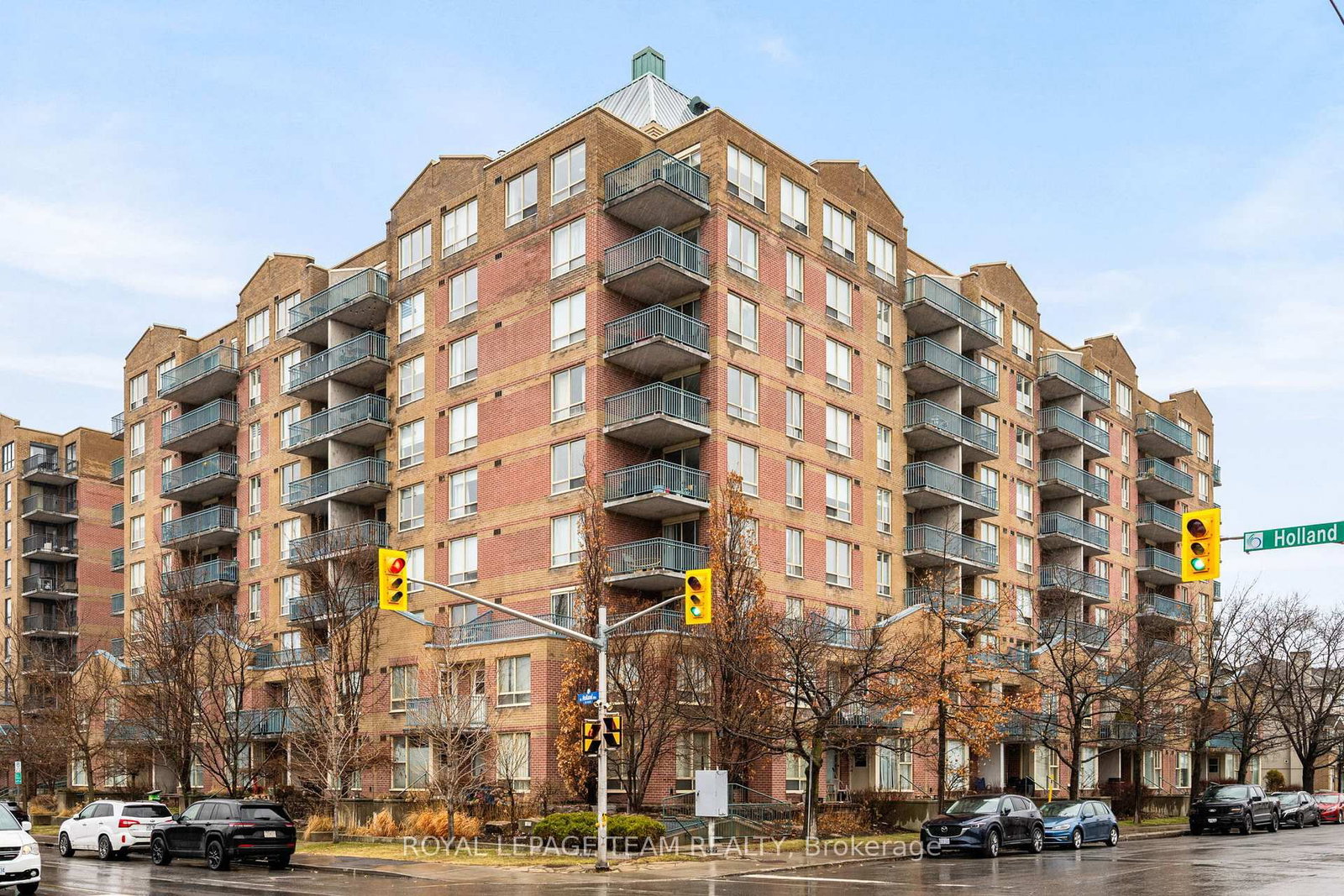 45 Holland Avenue, Unit 902 - Photo 2