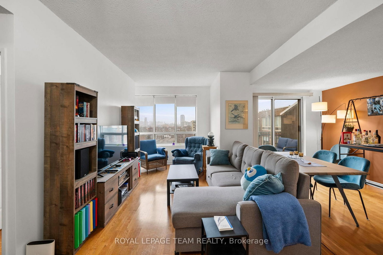 45 Holland Avenue, Unit 902 - Photo 6
