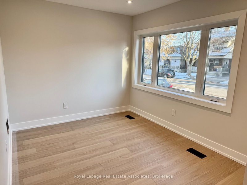 Unit 1 - 246 Marlborough St, Brantford, N3S 4T3 | Image 2