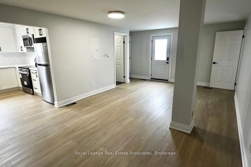 Unit 2 - 246 Marlborough St, Brantford, N3S 4T3 | Image 3