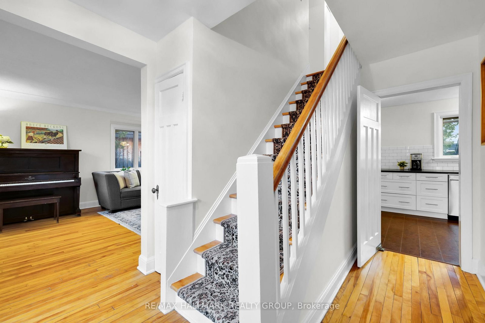 448 Brennan Avenue - Photo 3