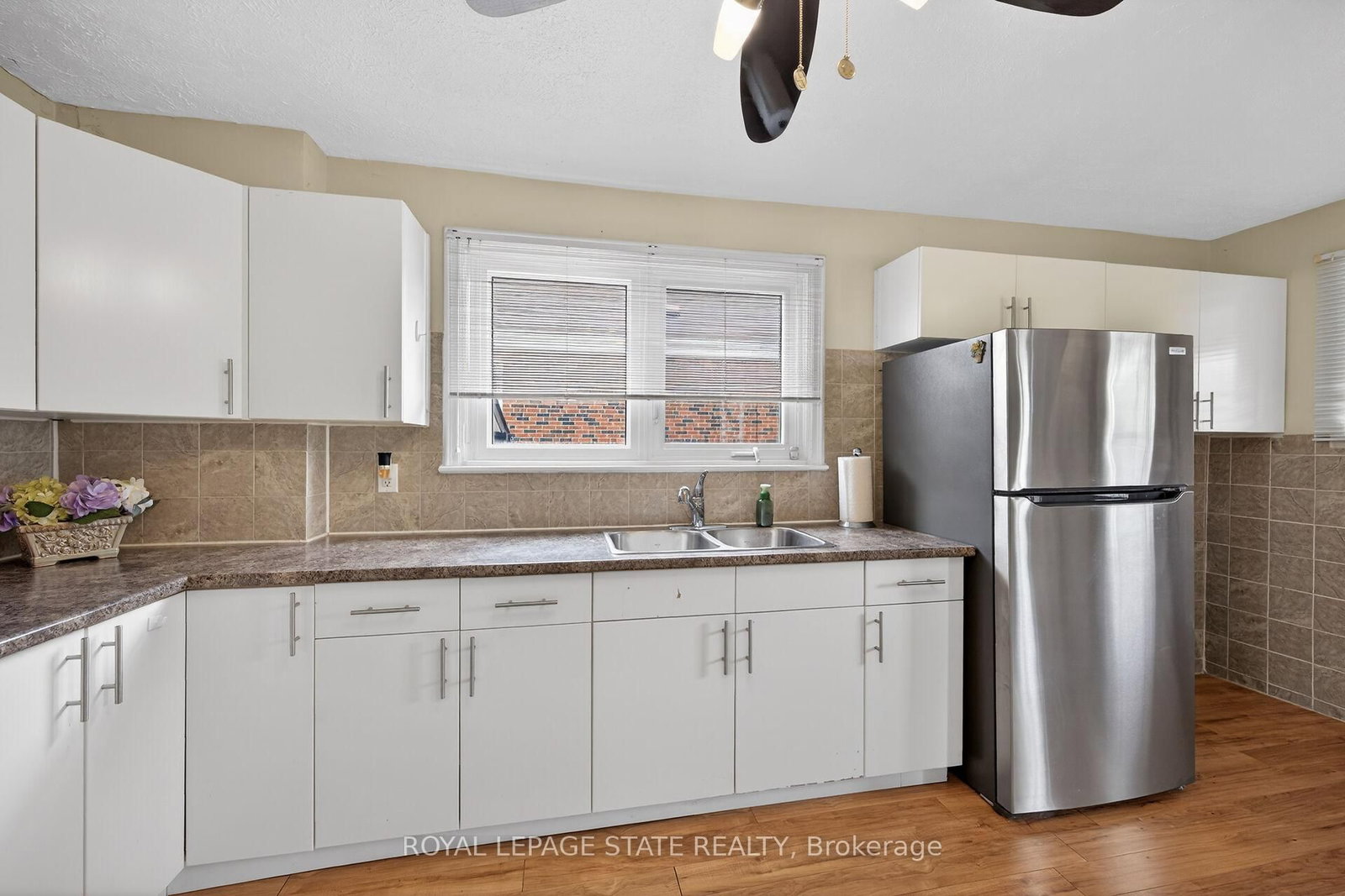 Detached House for sale at 163 Rosedale Avenue, Hamilton, Ontario, L8K 4N4 - Rosedale - MLS: X13002180