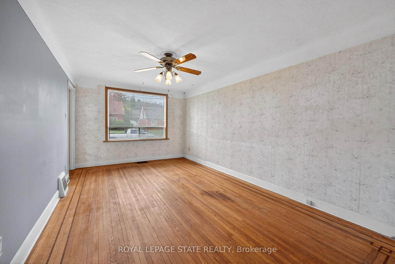 Detached House for sale at 163 Rosedale Avenue, Hamilton, Ontario, L8K 4N4 - Rosedale - MLS: X13002180