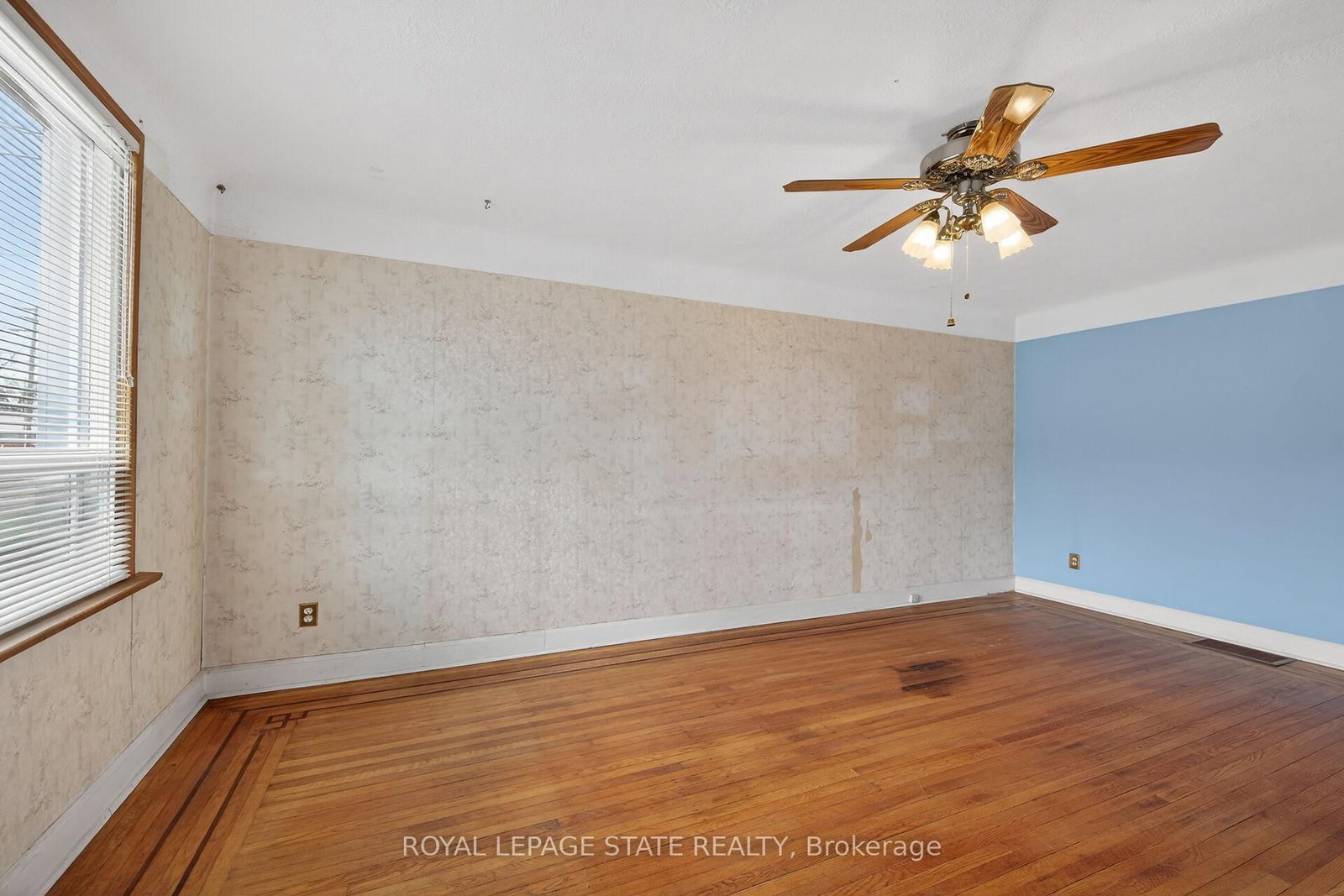 Detached House for sale at 163 Rosedale Avenue, Hamilton, Ontario, L8K 4N4 - Rosedale - MLS: X13002180