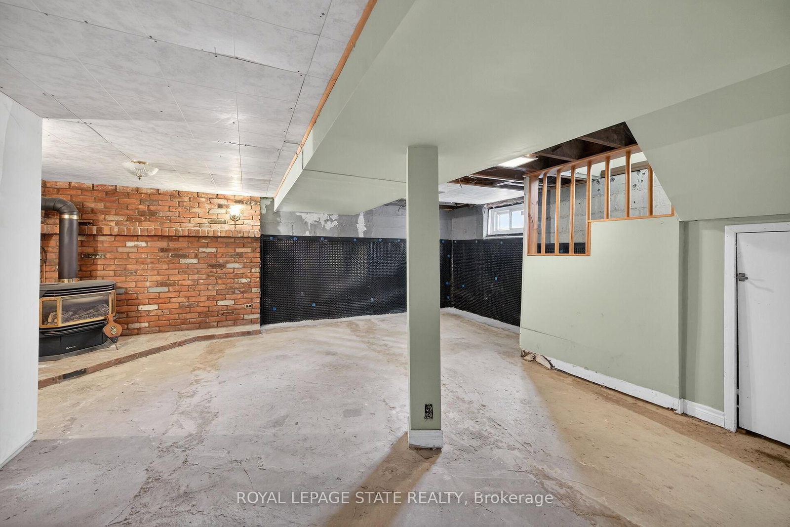 Detached House for sale at 163 Rosedale Avenue, Hamilton, Ontario, L8K 4N4 - Rosedale - MLS: X13002180