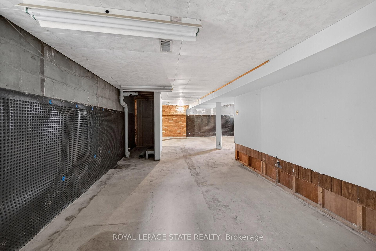 Detached House for sale at 163 Rosedale Avenue, Hamilton, Ontario, L8K 4N4 - Rosedale - MLS: X13002180