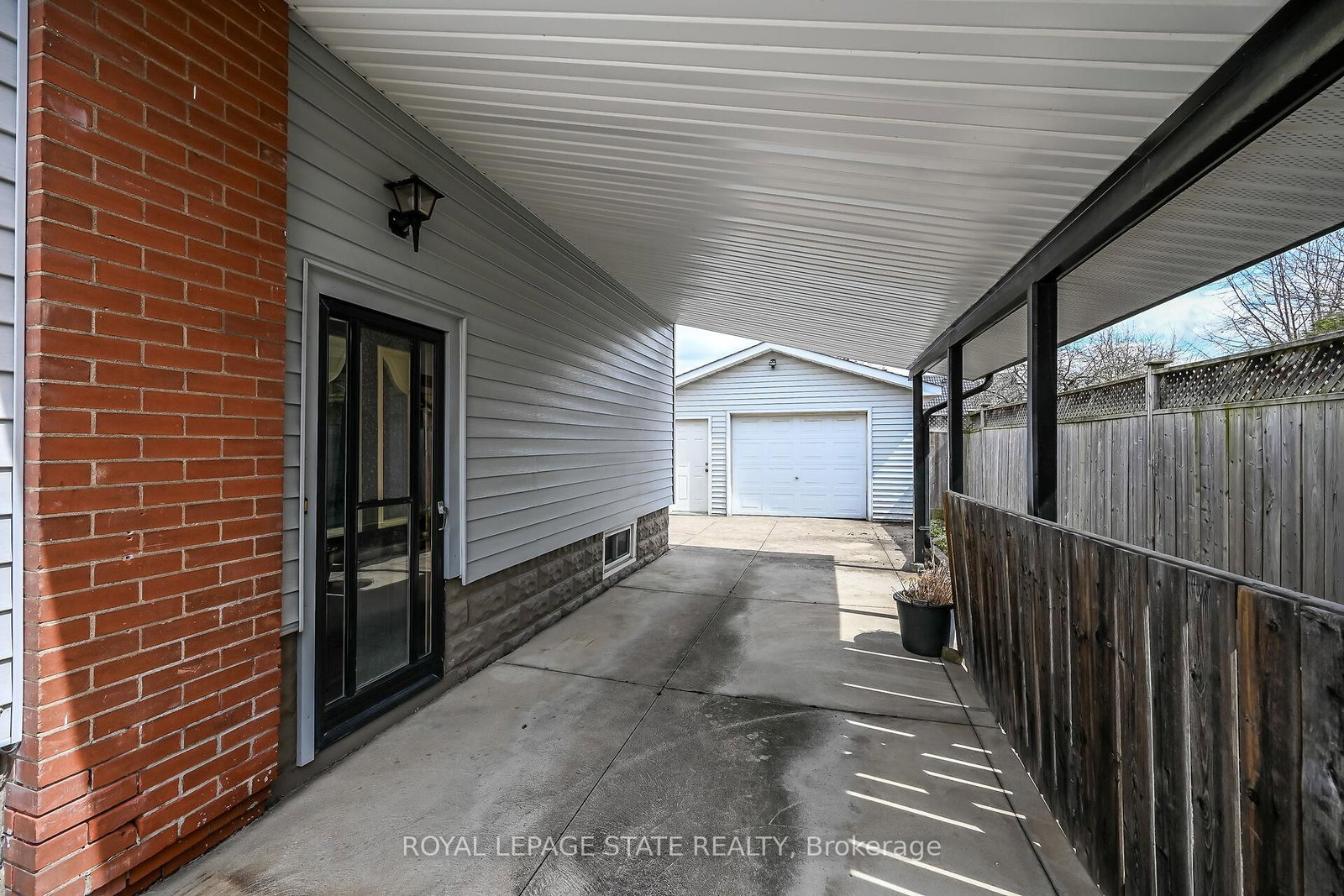 Detached House for sale at 163 Rosedale Avenue, Hamilton, Ontario, L8K 4N4 - Rosedale - MLS: X13002180