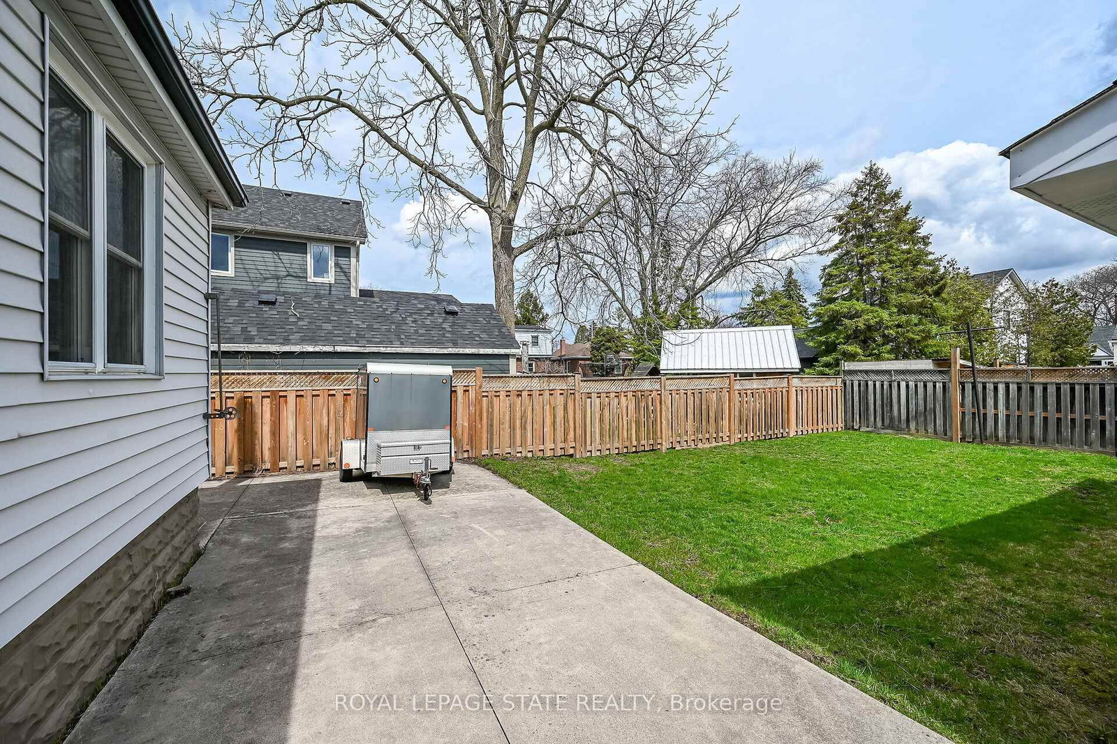 Detached House for sale at 163 Rosedale Avenue, Hamilton, Ontario, L8K 4N4 - Rosedale - MLS: X13002180