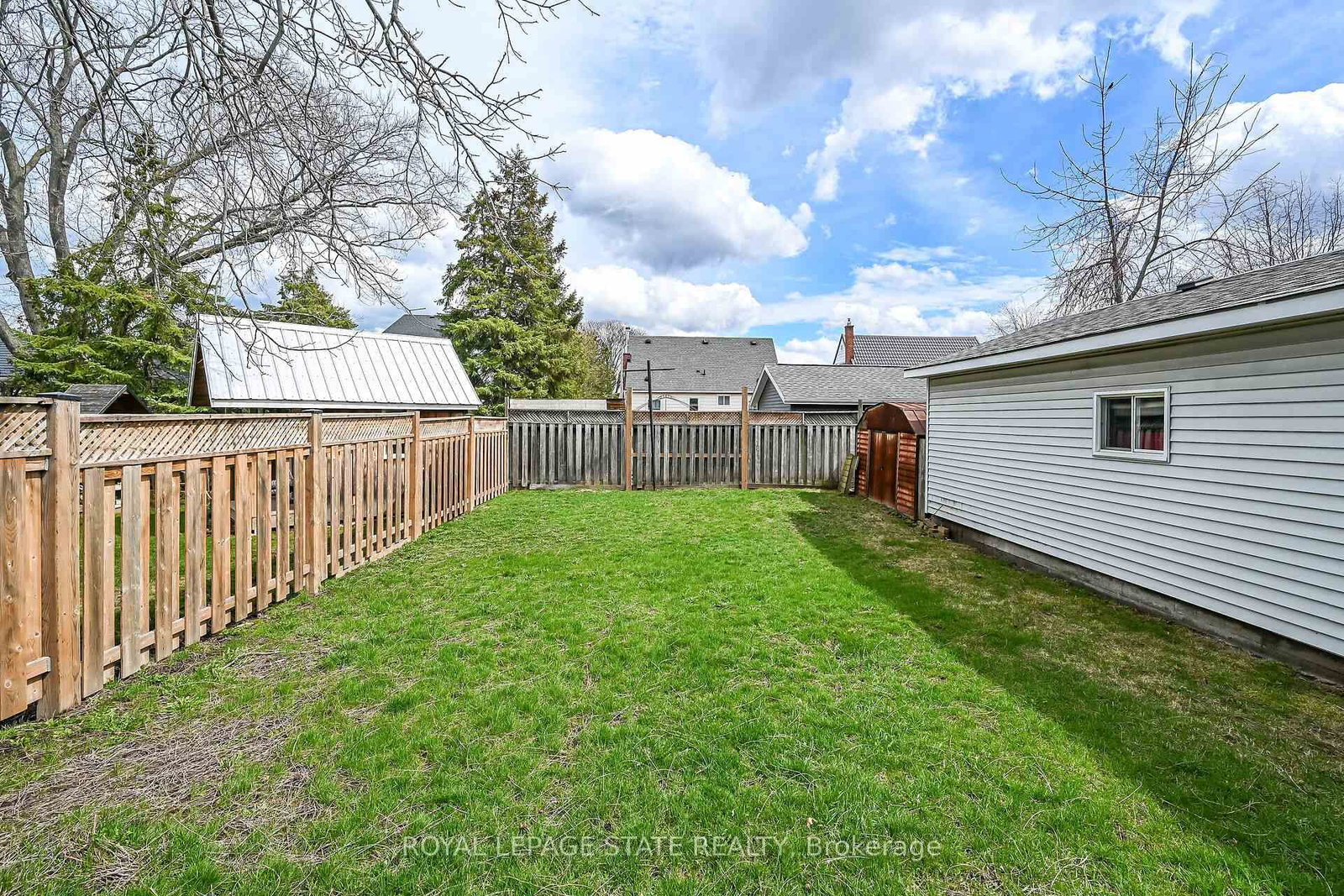 Detached House for sale at 163 Rosedale Avenue, Hamilton, Ontario, L8K 4N4 - Rosedale - MLS: X13002180