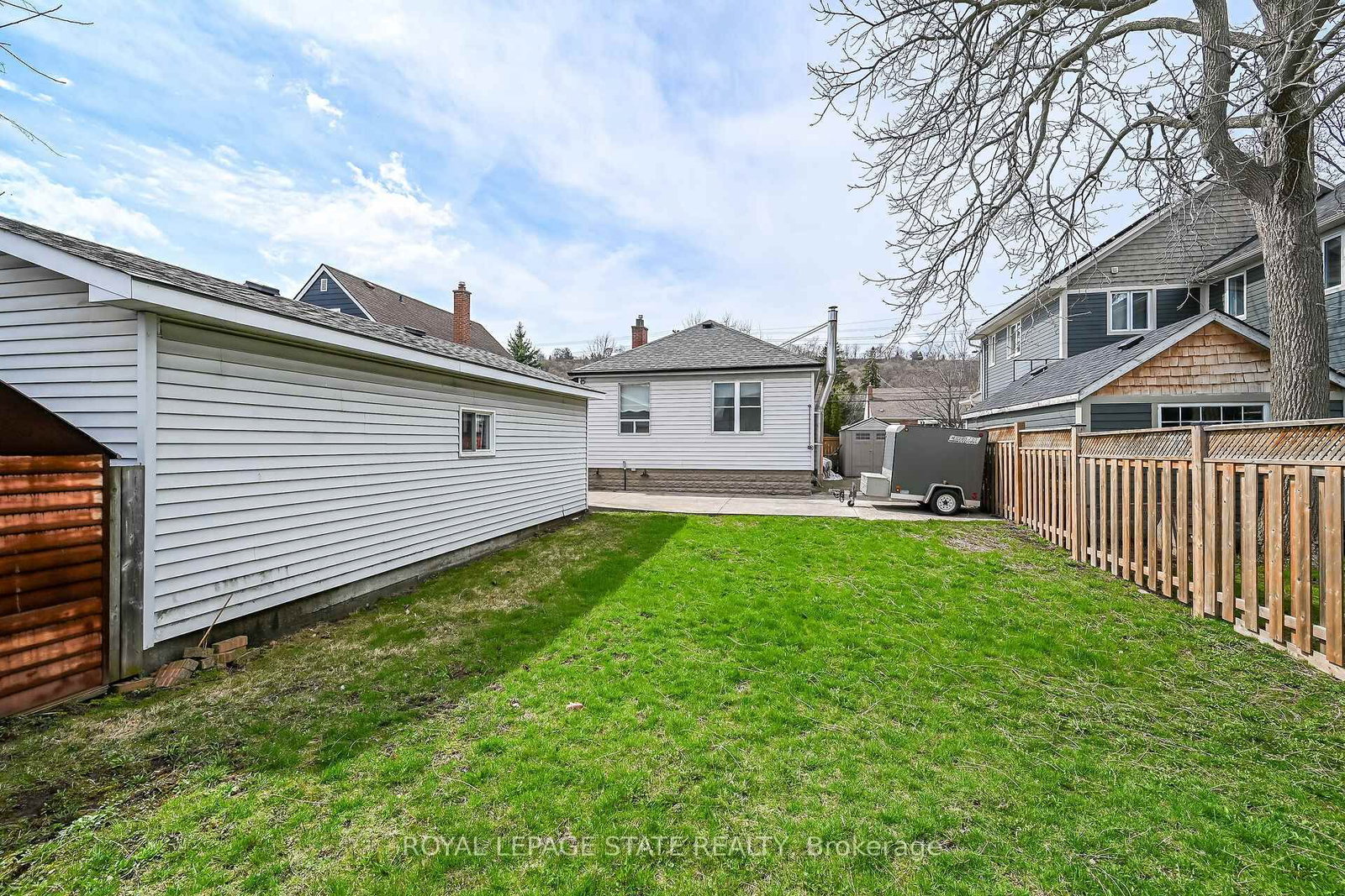 Detached House for sale at 163 Rosedale Avenue, Hamilton, Ontario, L8K 4N4 - Rosedale - MLS: X13002180